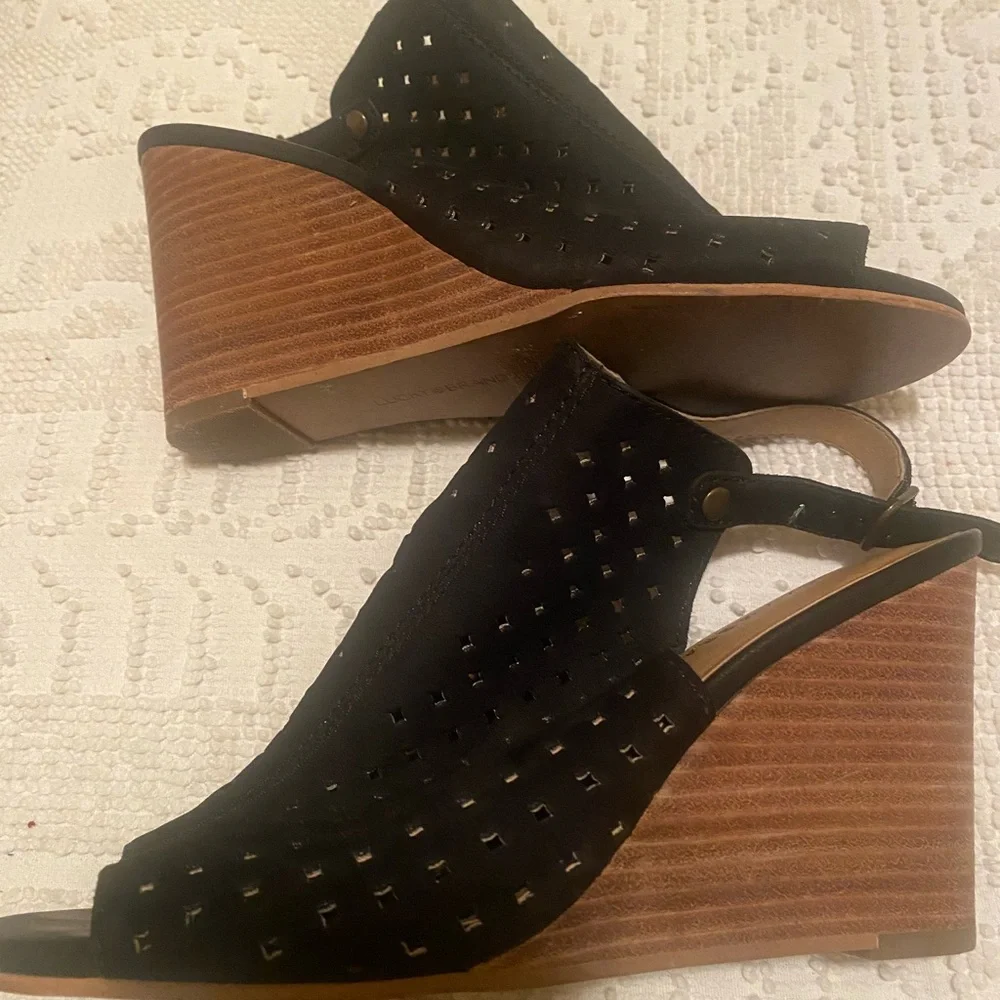 Lucky Brand Black Wedge Sandals - Picture 2 of 8